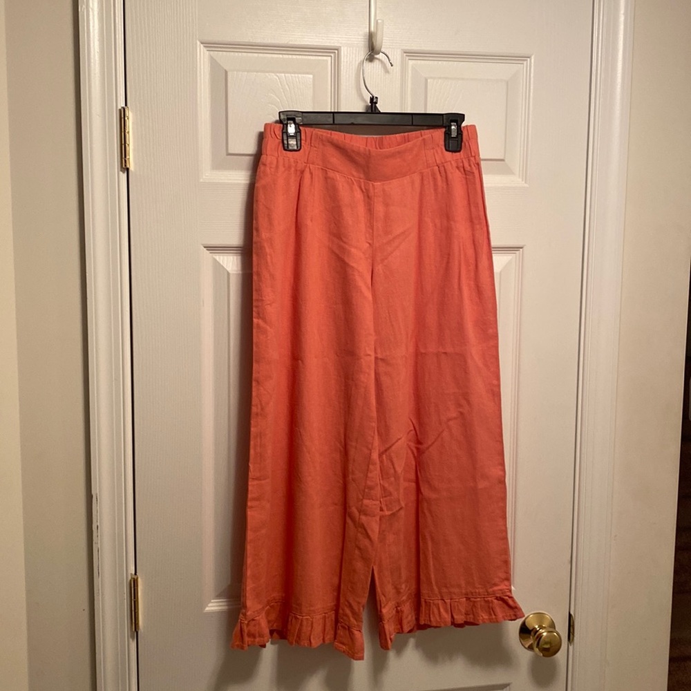 Cato Pull On Crop Pants…size XS